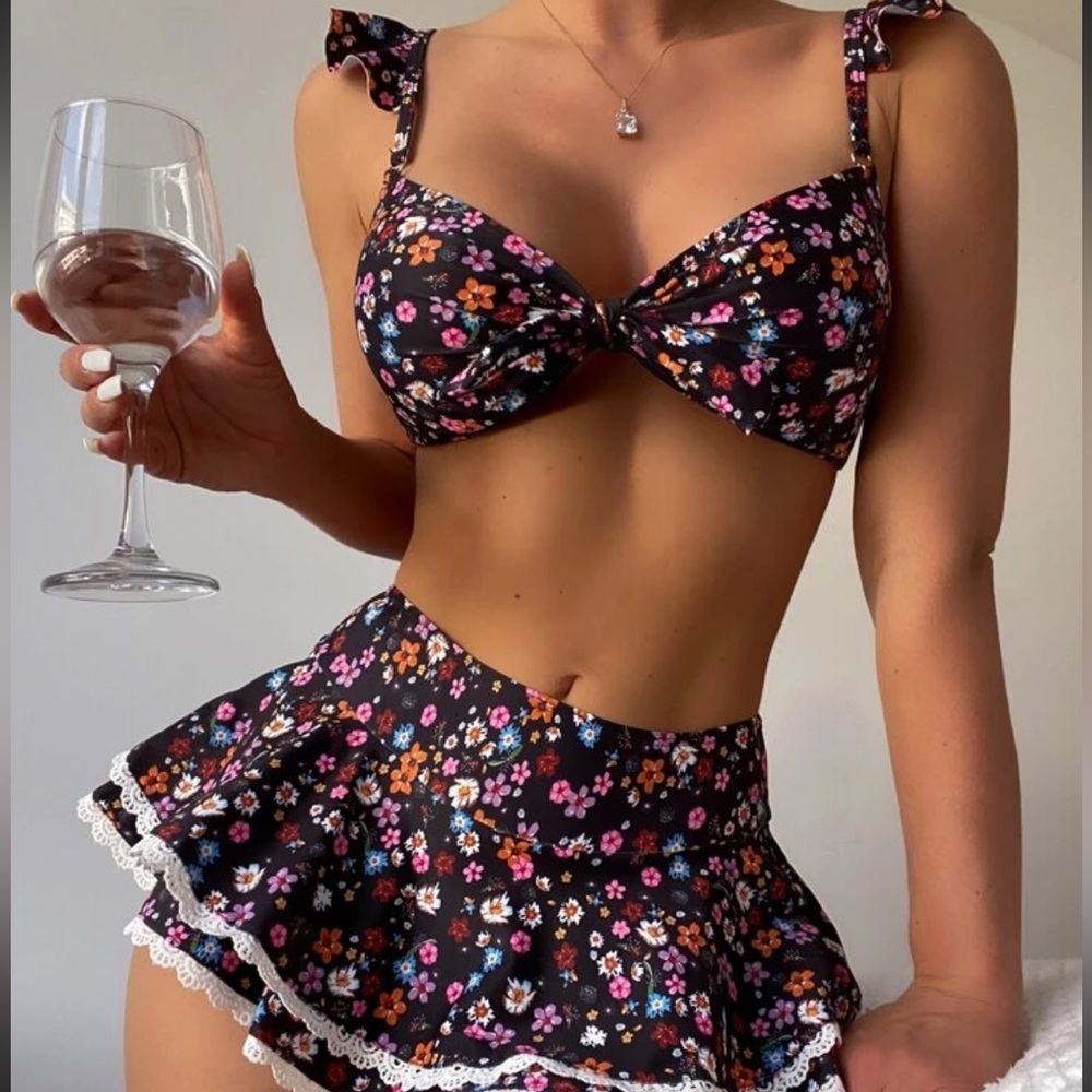 Floral Bikini Set with Ruffle Details